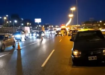 Choque en cadena en la Panamericana: siete vehículos involucrados y demoras en el tránsito.