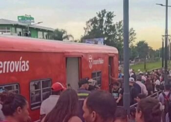 Trágico accidente en la estación Grand Bourg: Un adolescente murió arrollado por un tren.