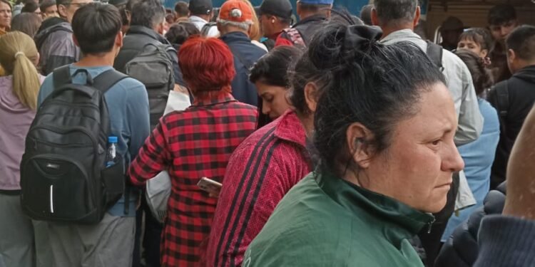 Grave incidente en el Ferrocarril San Martín: una adolescente resultó herida tras arrojarse a las vías en Devoto.