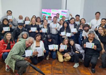 Capacitación en la UTPBA: entrega de diplomas.