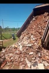 MERLO : VECINOS DEL ZORZAL ARREGLAN LA CALLE .