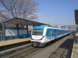 DEMORAS Y CANCELACIONES EN EL BELGRANO SUR POR UN TRÁGICO INCIDENTE EN LAFERRERE.
