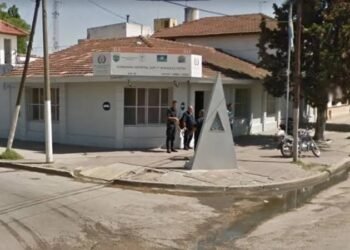 Último momento :ACABAN DE ASESINAR A UNA CHICA EN GONZÁLEZ CATÁN.