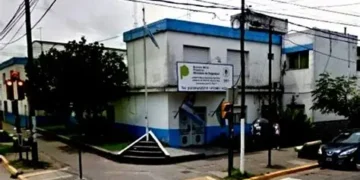 JOSE C PAZ : DELICUENTES ROBAN DE UN JARDIN DE INFANTES UN AIRE ACONDICIONADO