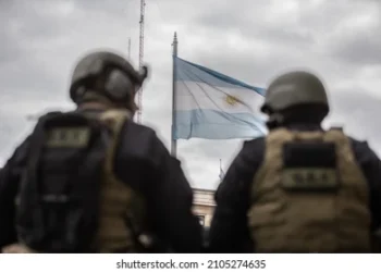 MILITARES PODRÁN TENER UN SEGUNDO EMPLEO EN EL SECTOR PRIVADO PARA COMPLEMENTAR INGRESOS.