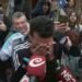 Lionel Scaloni regresó a Pujato y fue recibido por una multitud tras el Mundial.
