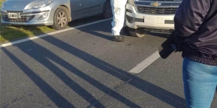 Investigan el homicidio de un joven de 28 años hallado muerto dentro de su auto en la Ruta Provincial 63, que pertenecía a la Localidad de San Miguel .