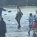 Al menos dos personas murieron durante los festejos por la victoria de la Selección Argentina por incidentes .