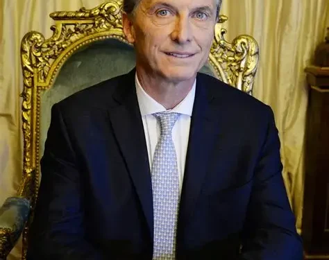 Polémica por la bandera de Malvinas: Macri cuestionó el gesto de la Selección y generó críticas
