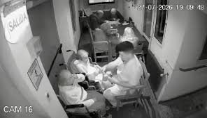 Detuvieron a Nicolás Cichero por la causa que investiga agresiones a dos adultas mayores en un geriátrico de Mar del Plata y fue dejado en Libertad .