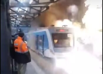 Se incendió una formación de la línea Mitre.