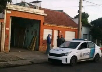 Tragedia en Morón: encontraron muertos a un hombre de 89 años y a su hija de 62 en una vivienda