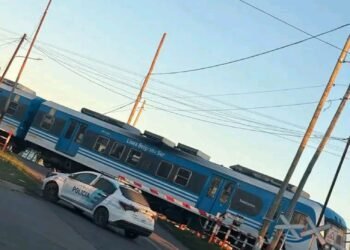 El dolor de la esposa de Mirko, el chofer de la linea 242 ,embestido por el Belgrano Sur: «Solo pido empatía y respeto
