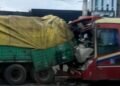 CHOCO COLECTIVO DE LA PERLITA CONTRA UN CAMION