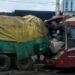 CHOCO COLECTIVO DE LA PERLITA CONTRA UN CAMION