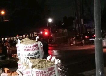 Choque entre un tren y un automóvil en un paso a nivel de Sol y Verde