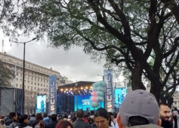 Miles de cristianos participaron de “Marcha por Jesús” en Buenos Aires