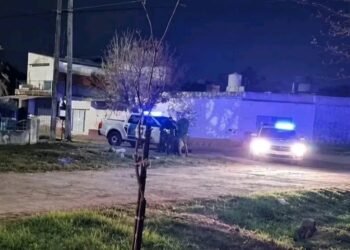 Asesinaron a un joven de 29 años en la puerta de su casa en Merlo
