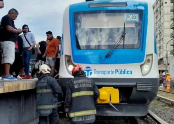 Una mujer de 60 años fue trasladada de urgencia tras un incidente en la estación Liniers