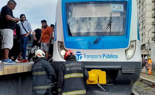 Una mujer de 60 años fue trasladada de urgencia tras un incidente en la estación Liniers