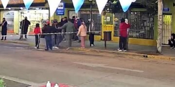 Una mujer murió tras ser atropellada por un colectivo en pleno centro de Moreno