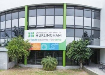 Hurlingham firma convenio con la Unahur.