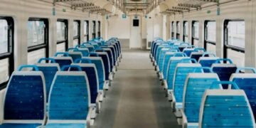 El Tren San Martín sumó una formación renovada al servicio de pasajeros