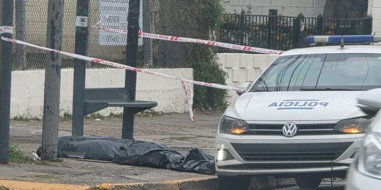 Hurlingham: murió un hombre en la vía pública
