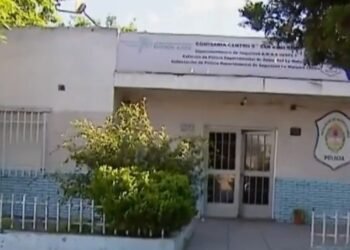 ISIDRO CASANOVA: QUISIERON ROBAR A UN CHOFER DE APLICACIÓN, RESULTÓ SER POLICÍA Y ABATIÓ A UNO DE LOS ASALTANTES